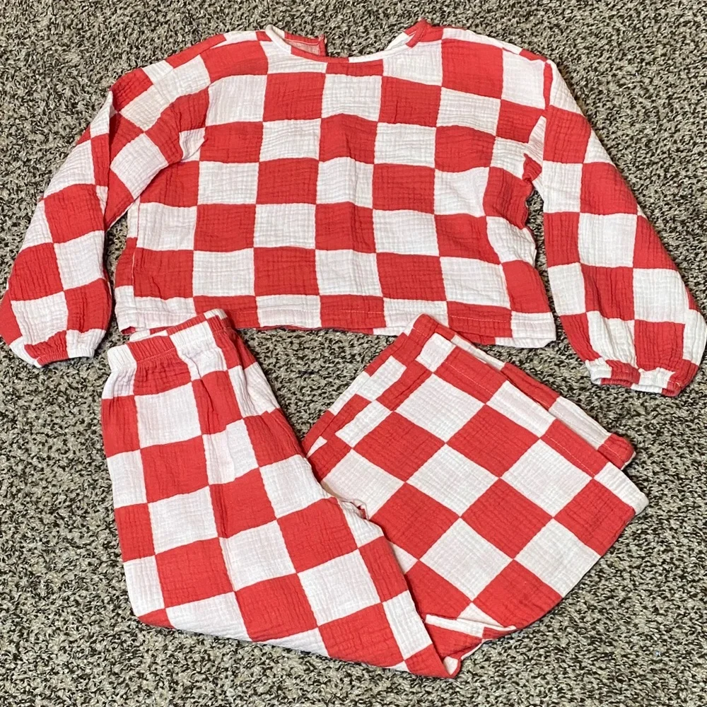 Minimalist Folk Co 2 piece set 6/7